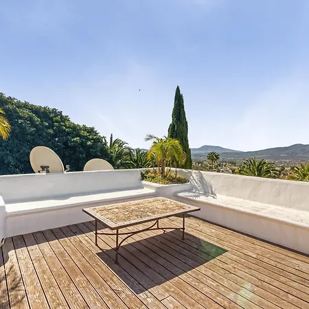 Flores Villa *